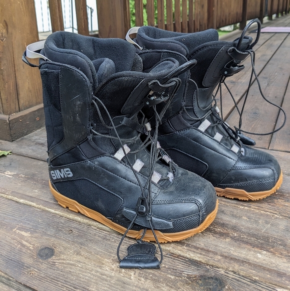 Men's Snowboard Boots black Sims CALIBER size 9 - Picture 1 of 4